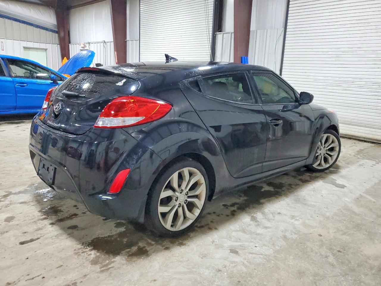 2013 HYUNDAI VELOSTER photo 3
