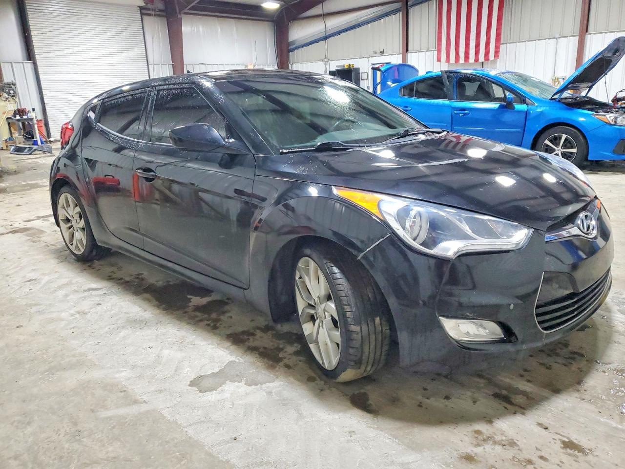 2013 HYUNDAI VELOSTER photo 4