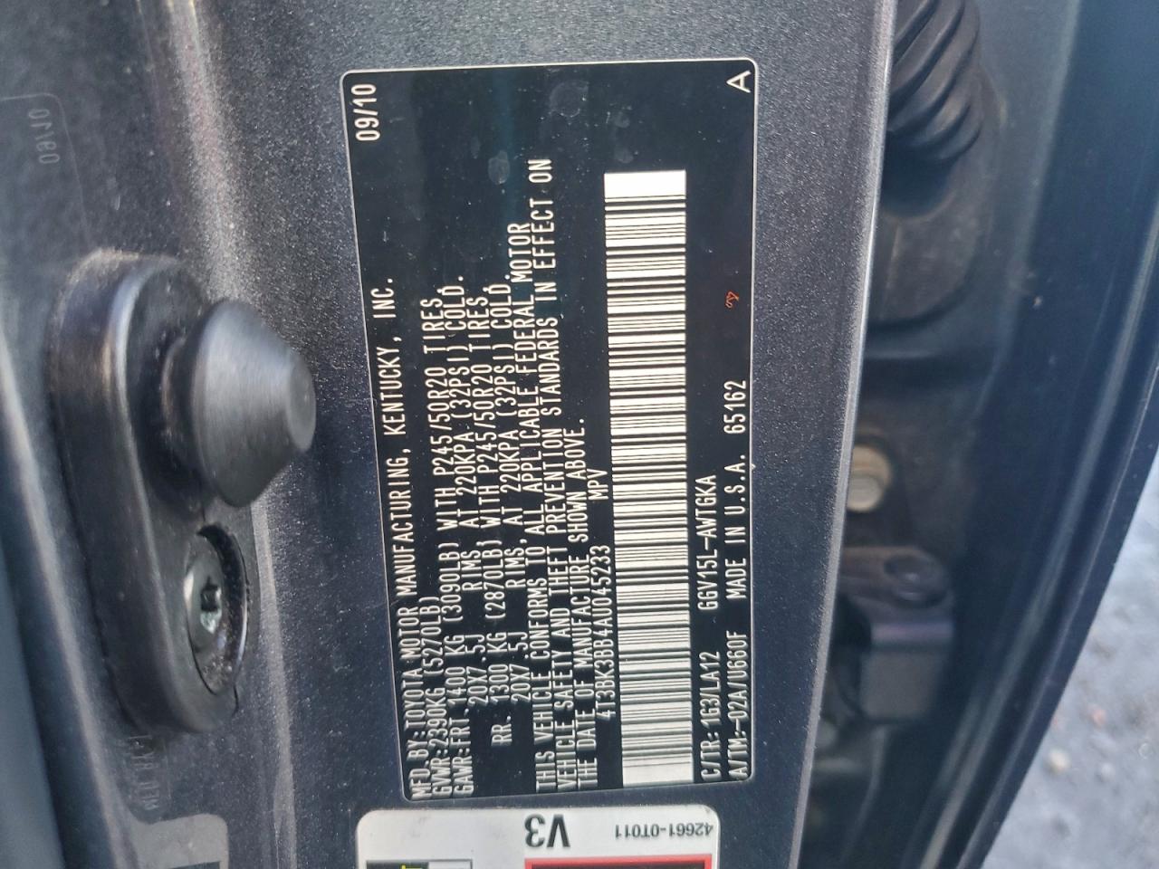 2010 TOYOTA VENZA photo 13