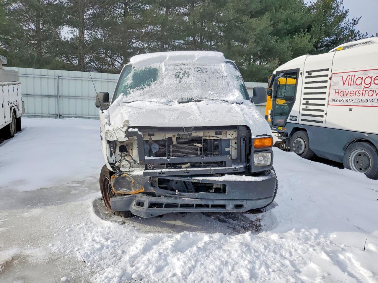 2011 FORD ECONOLINE E250 VAN photo 5