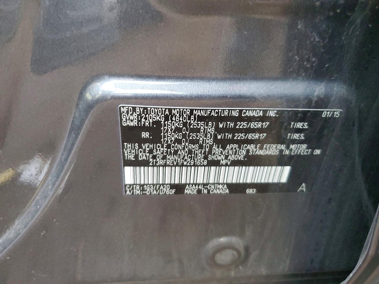2015 TOYOTA RAV4 XLE photo 12