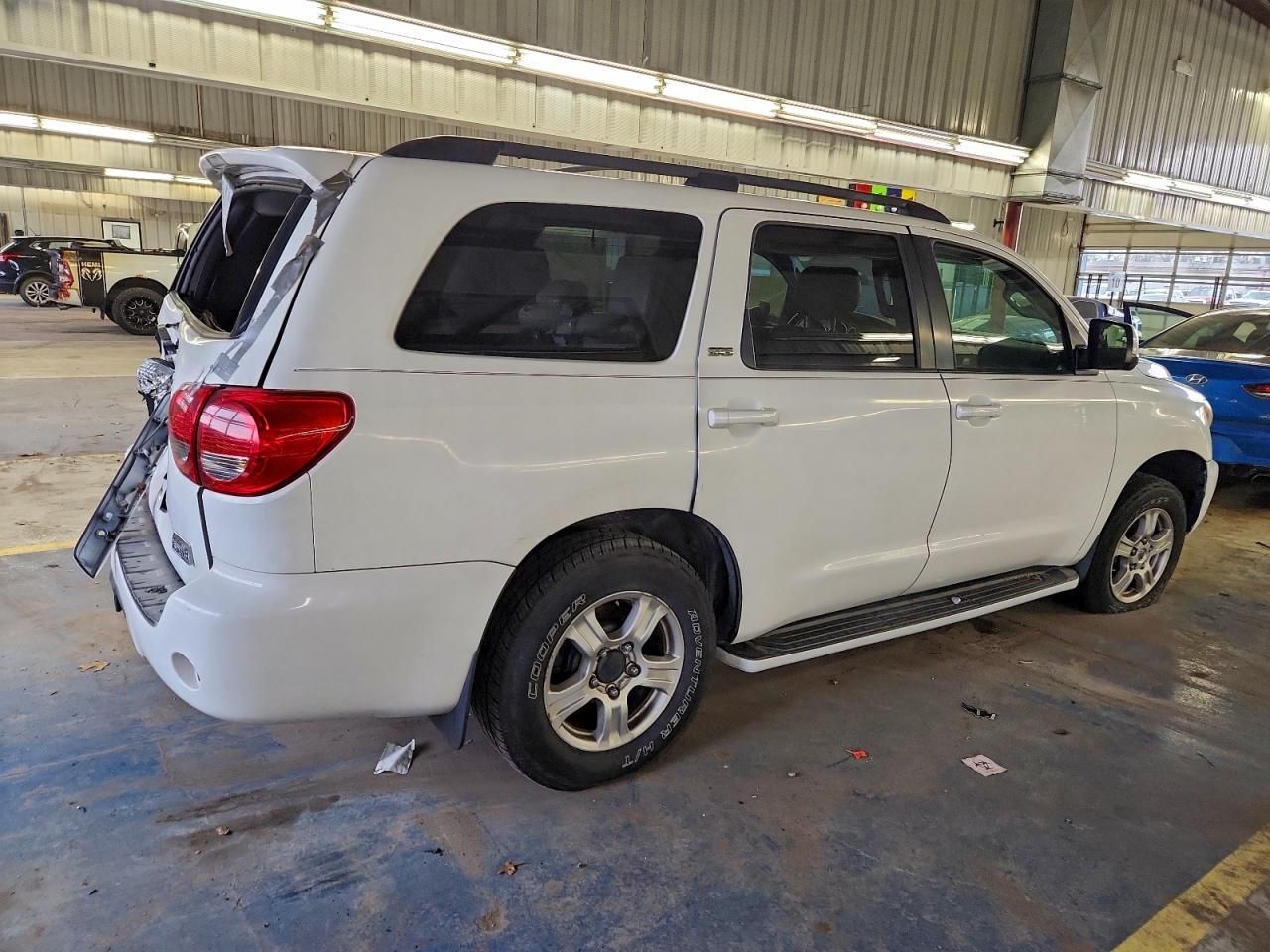 2008 TOYOTA SEQUOIA SR5 photo 3