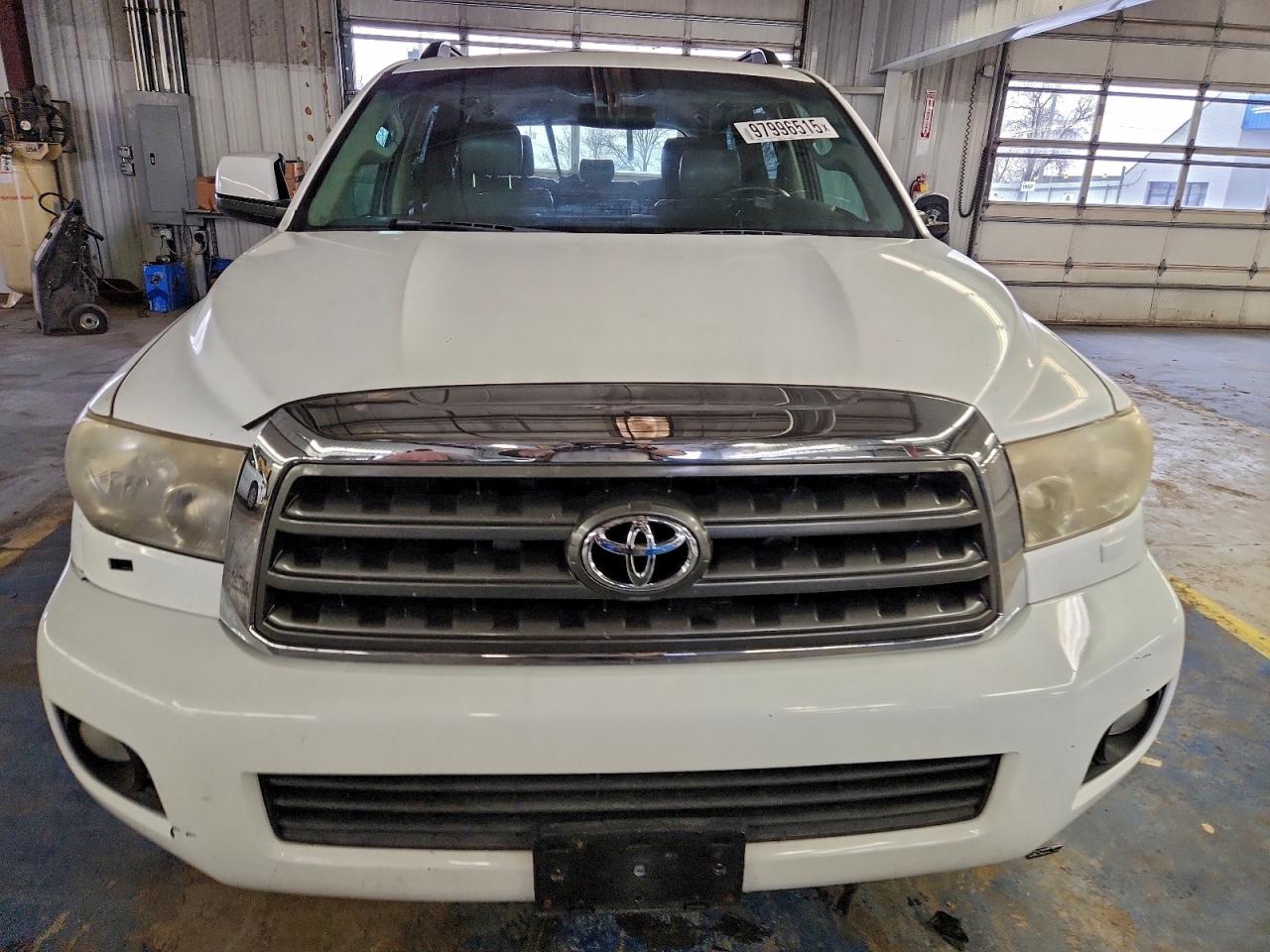 2008 TOYOTA SEQUOIA SR5 photo 5