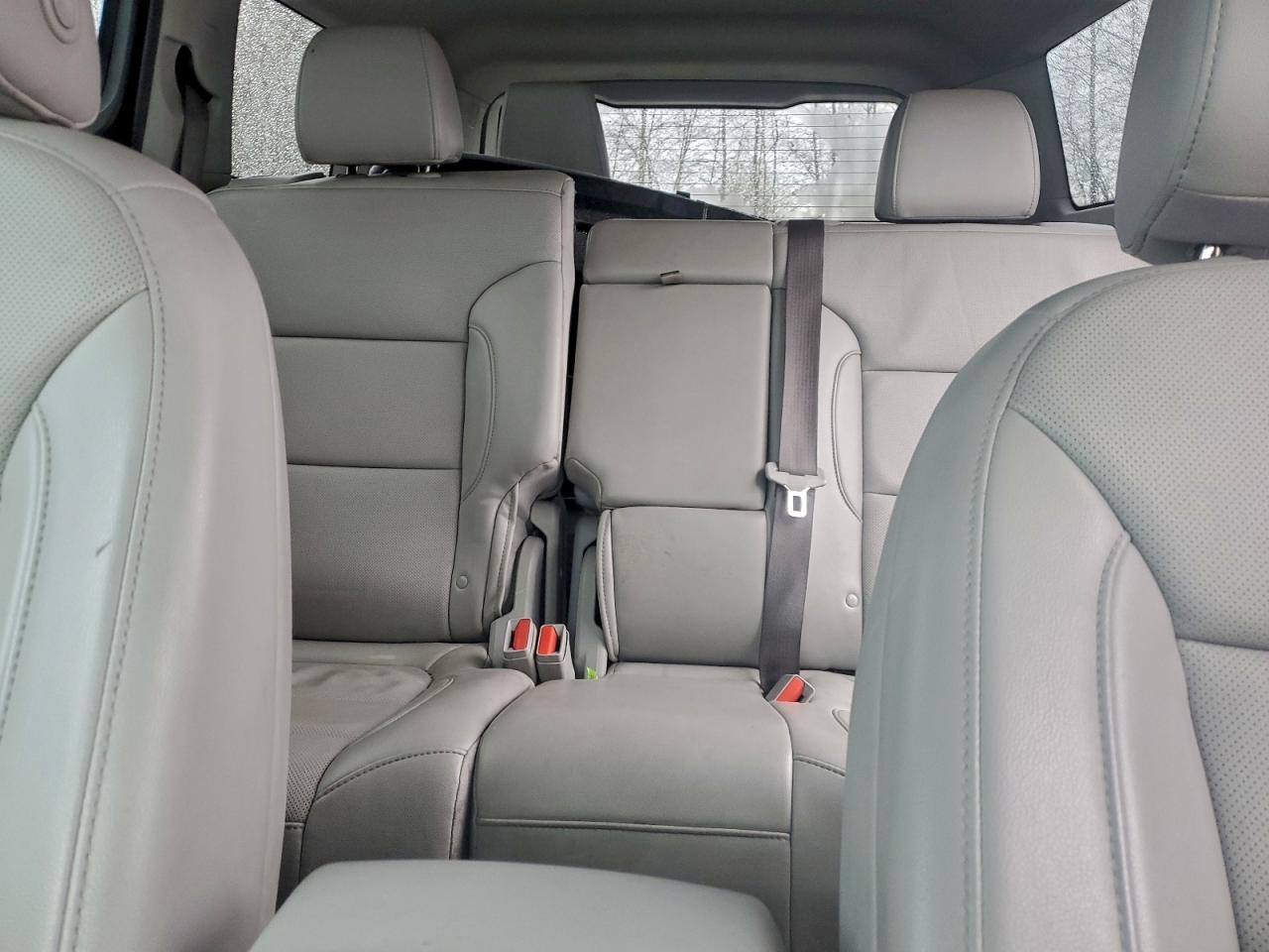 2023 GMC ACADIA SLT photo 10