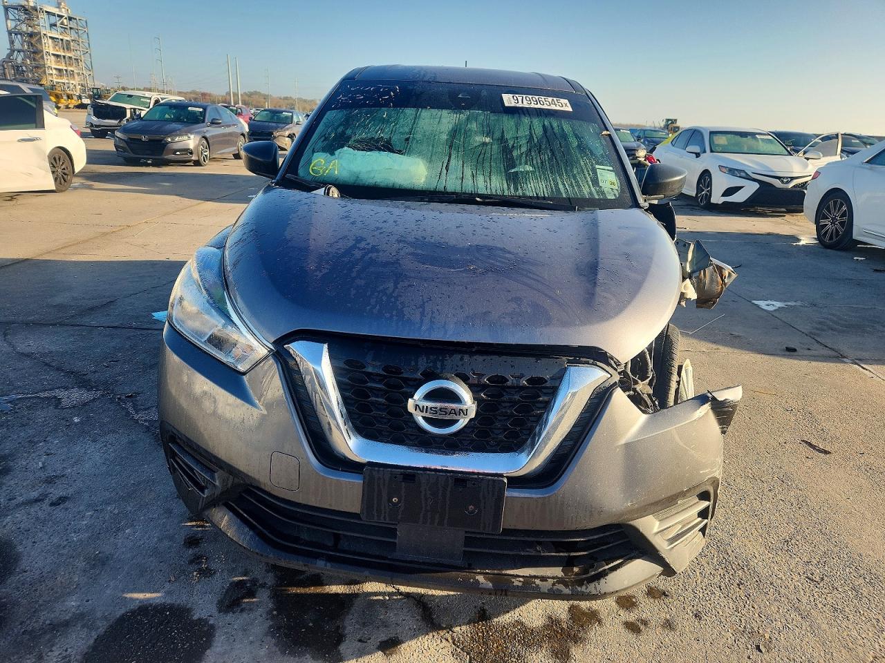 2020 NISSAN KICKS S photo 5