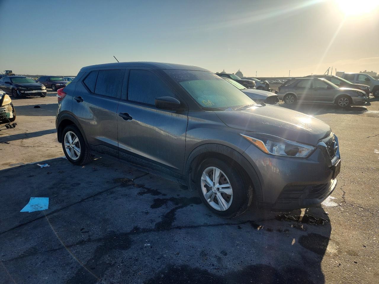 2020 NISSAN KICKS S photo 4