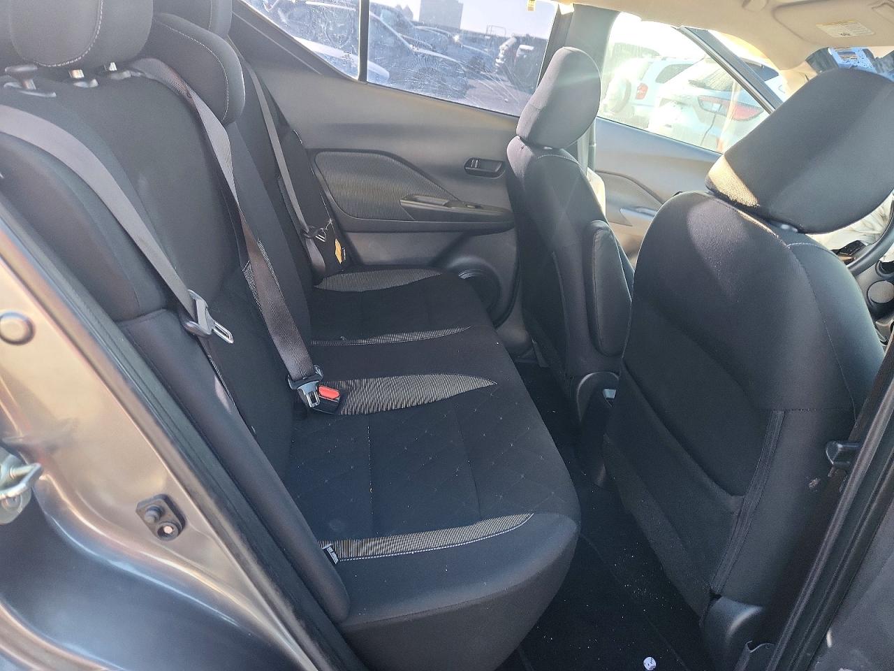 2020 NISSAN KICKS S photo 11