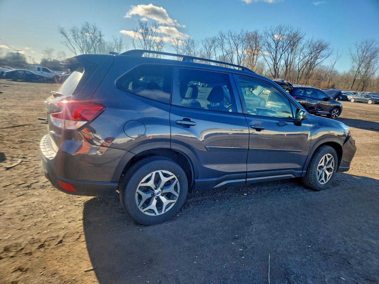2021 SUBARU FORESTER PREMIUM photo 3
