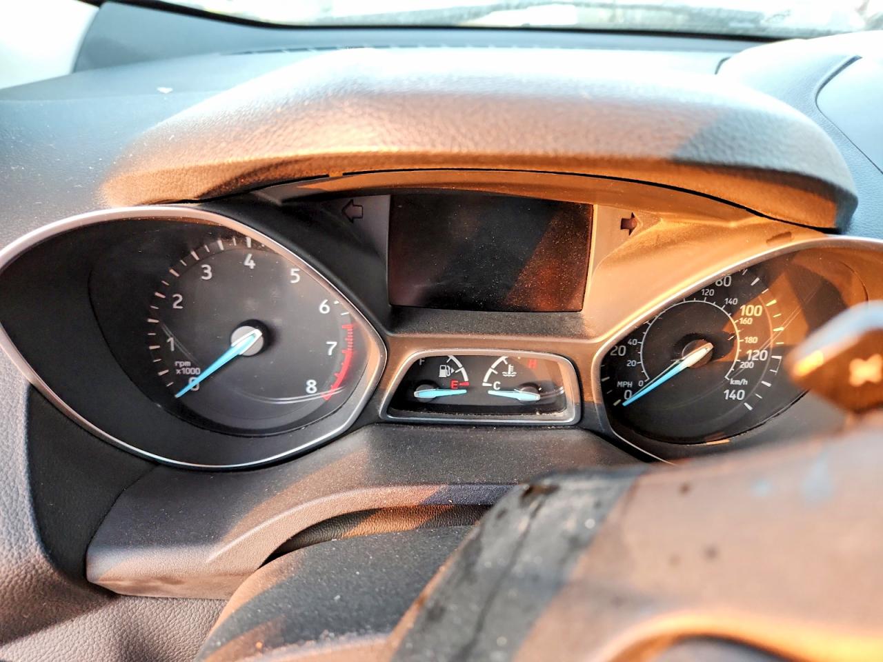 2017 FORD ESCAPE SE photo 9