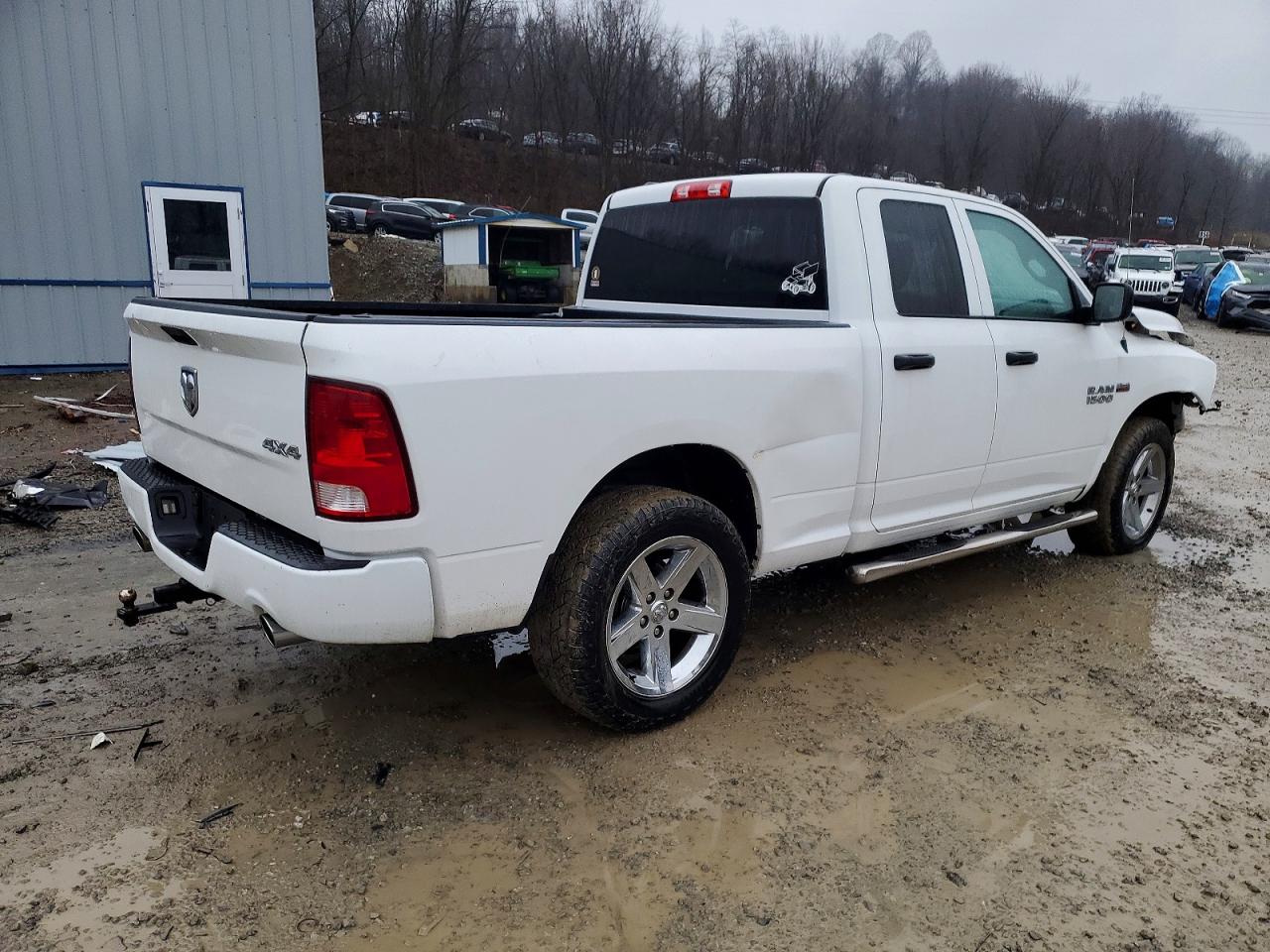 2018 RAM 1500 ST photo 3