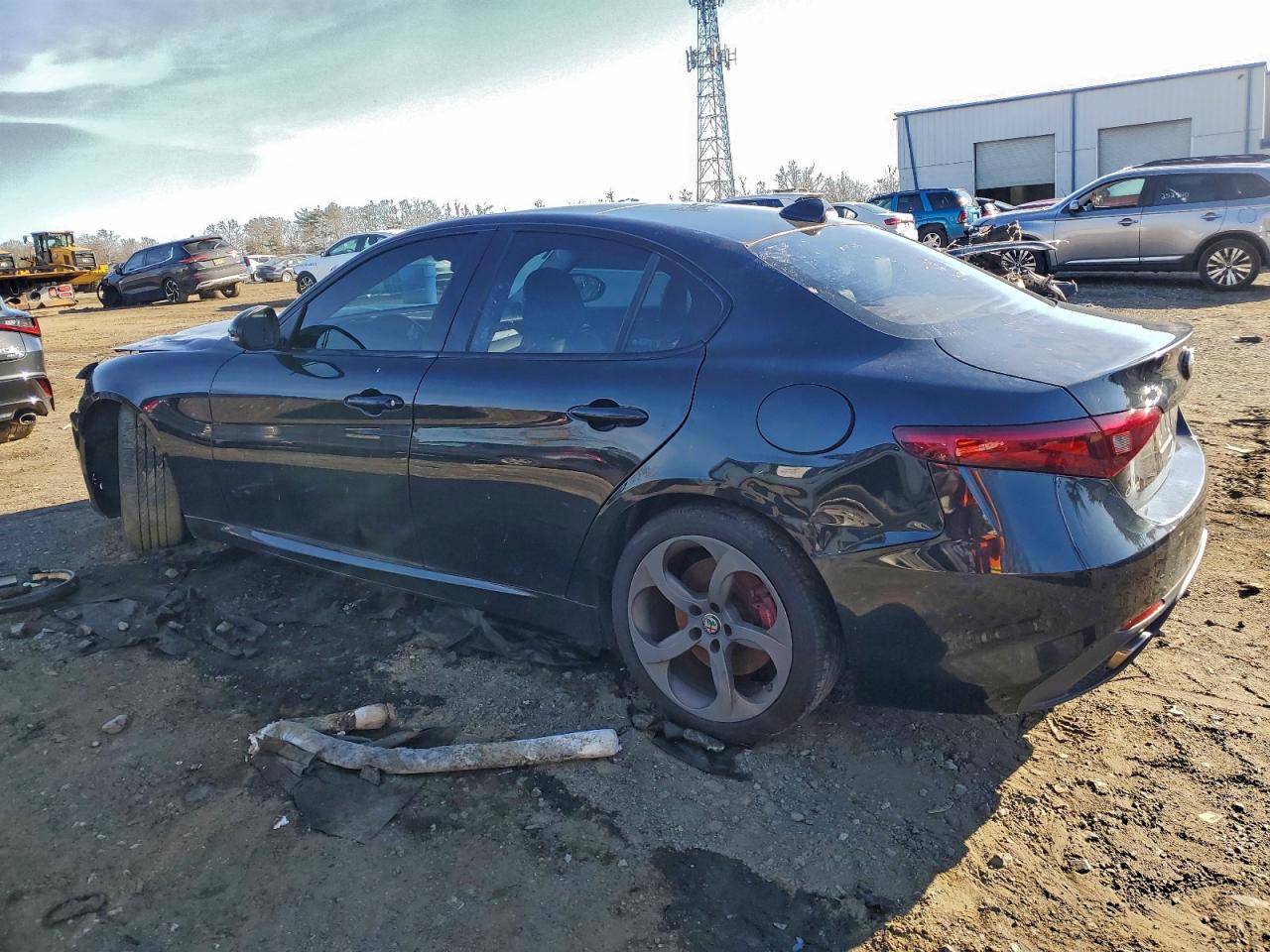 2018 ALFA ROMEO GIULIA photo 2