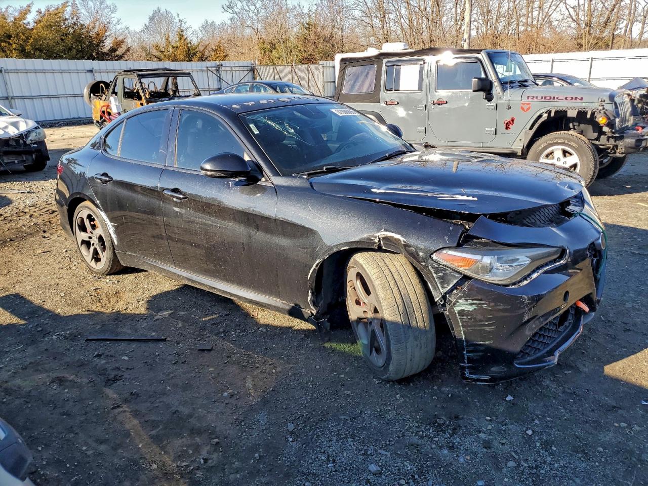 2018 ALFA ROMEO GIULIA photo 4