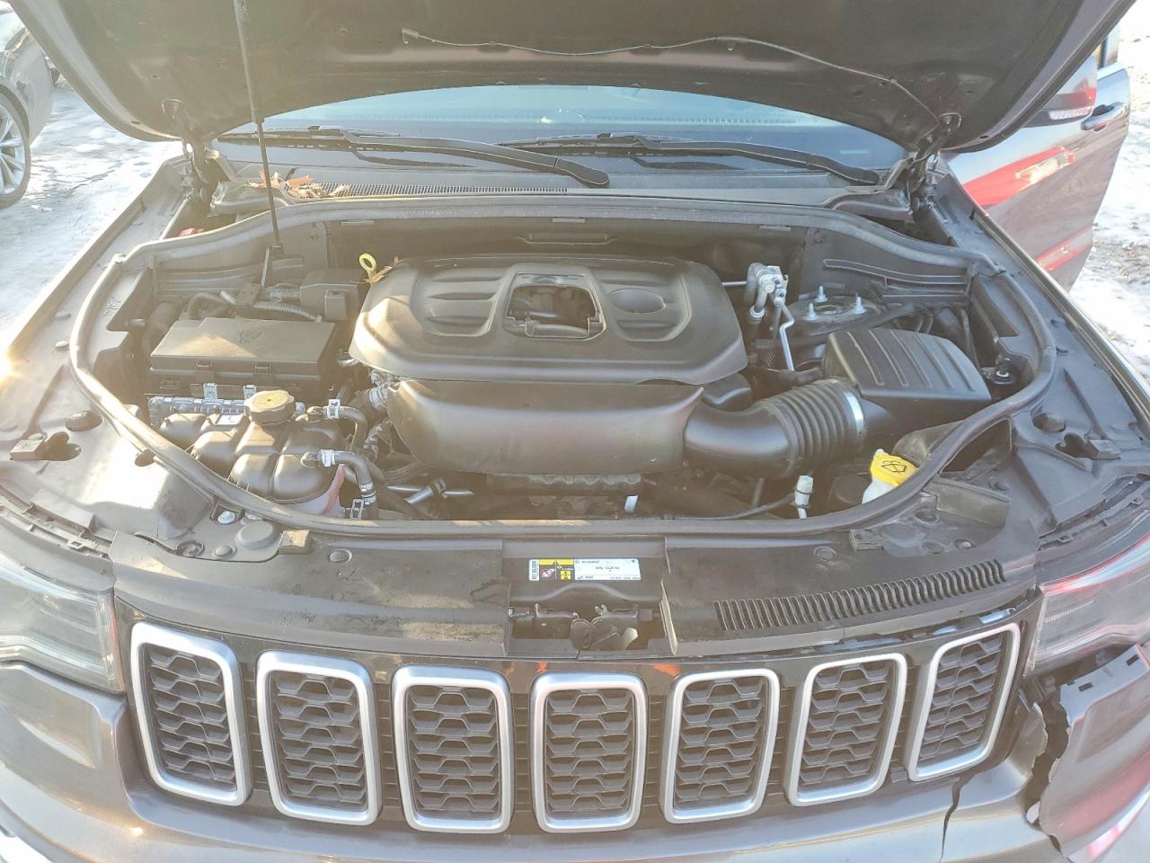 2018 JEEP GRAND CHEROKEE LIMITED photo 12