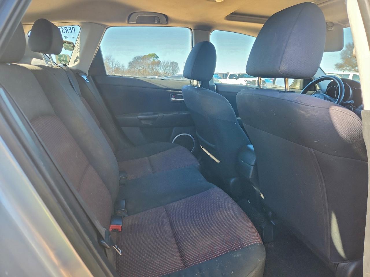2004 MAZDA 3 HATCHBACK photo 10