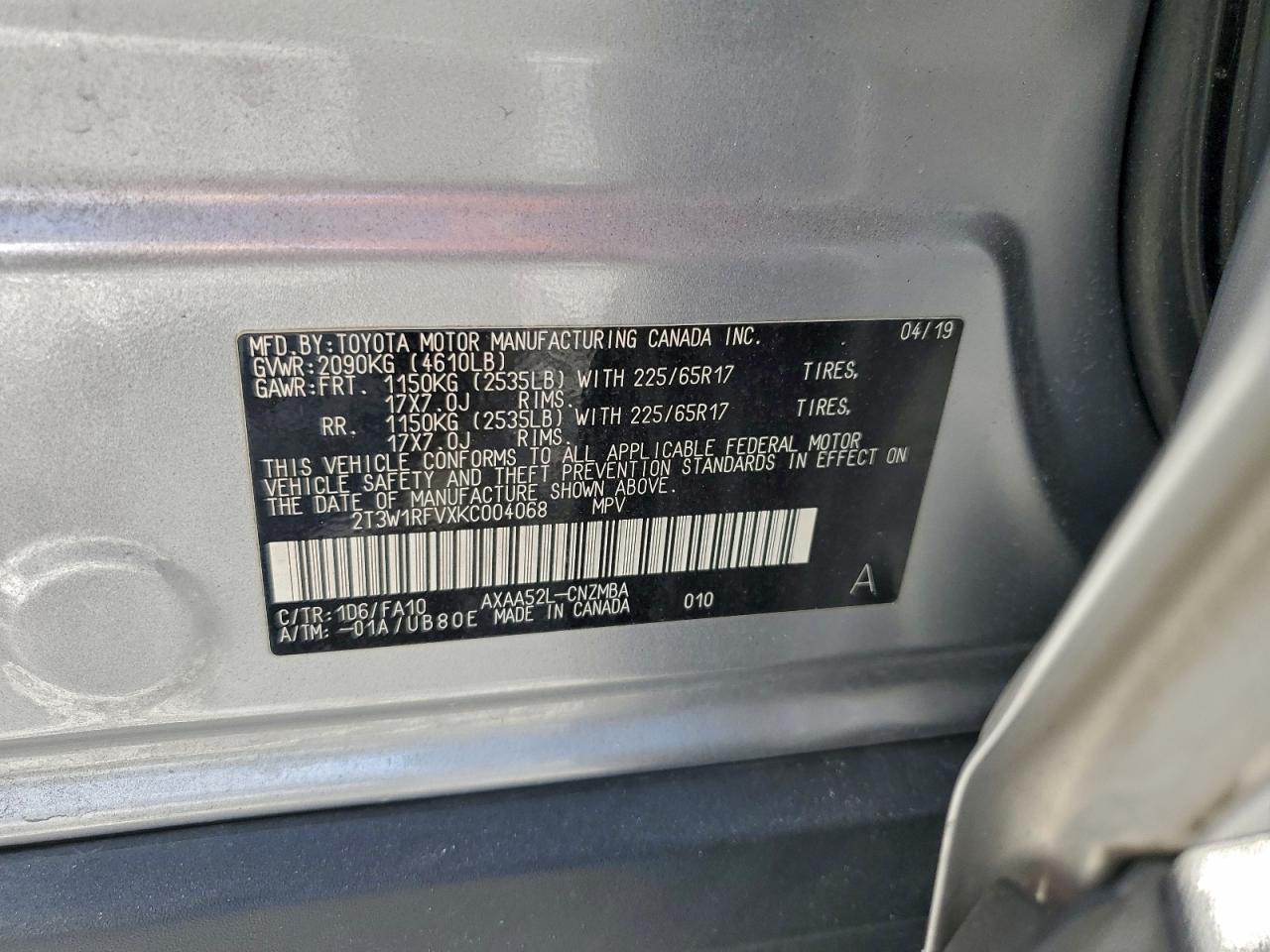 2019 TOYOTA RAV4 XLE photo 13