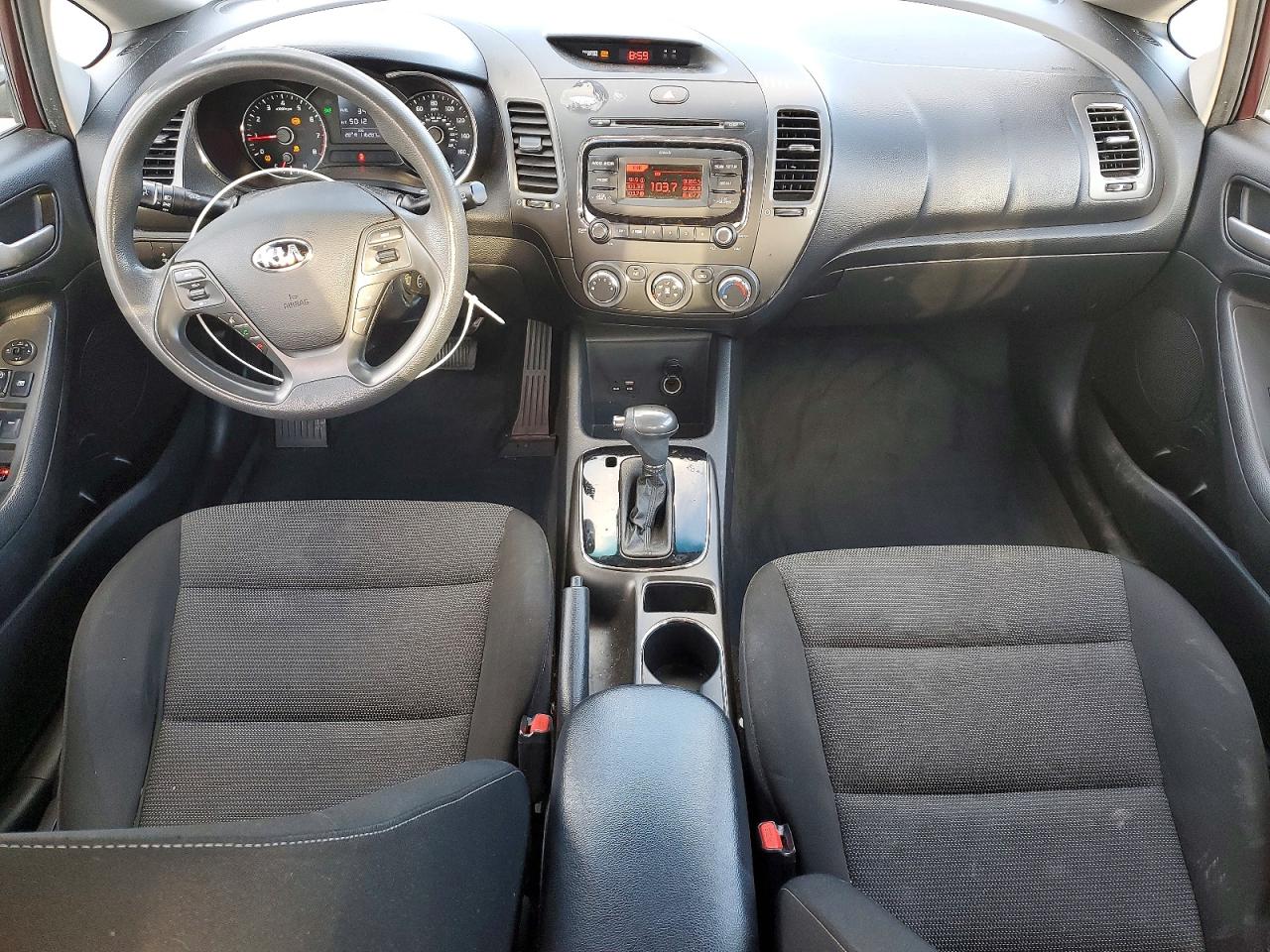 2017 KIA FORTE LX photo 8
