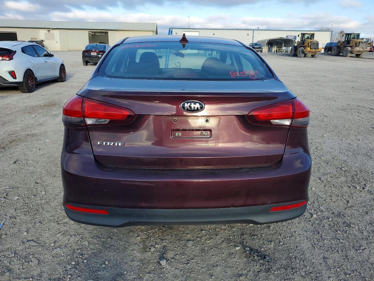 2017 KIA FORTE LX photo 6