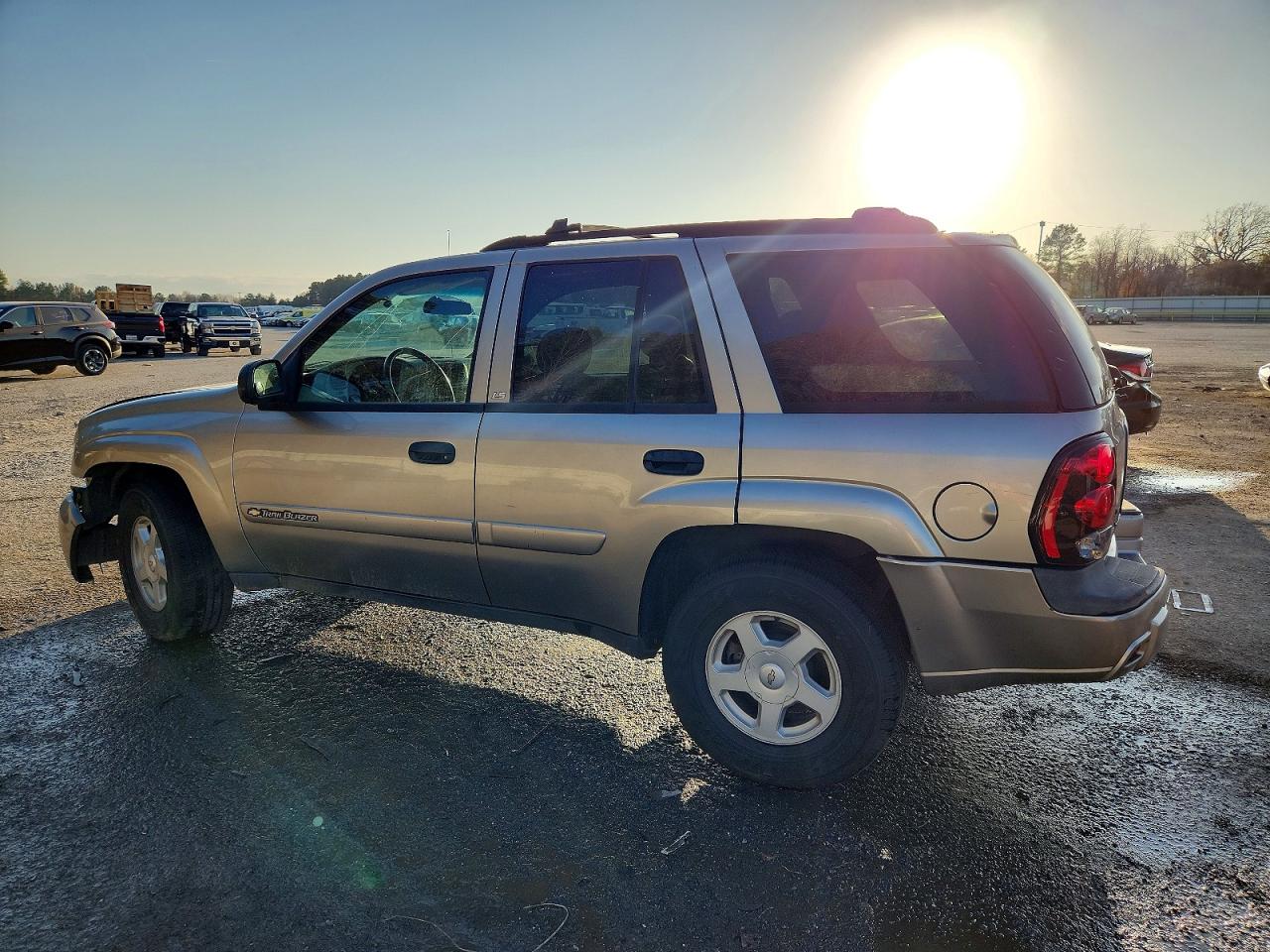 2002 CHEVROLET TRAILBLAZER photo 2