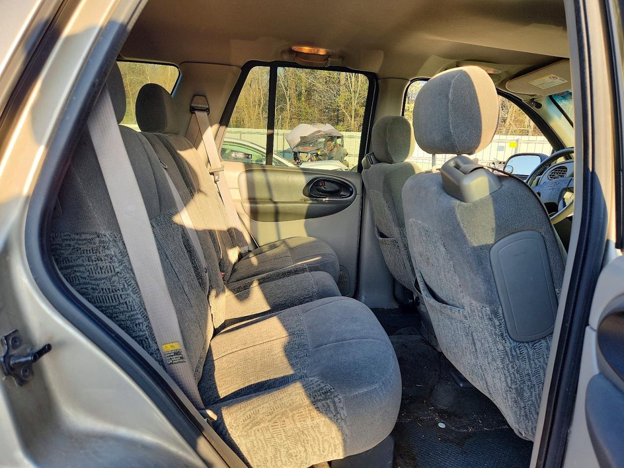 2002 CHEVROLET TRAILBLAZER photo 11