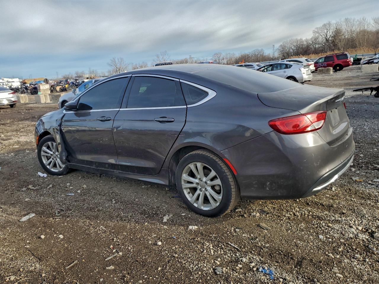 2016 CHRYSLER 200 photo 2