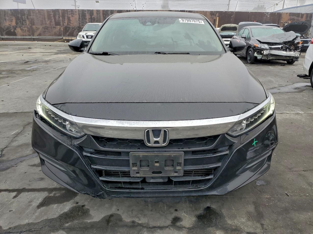 2018 HONDA ACCORD LX photo 5
