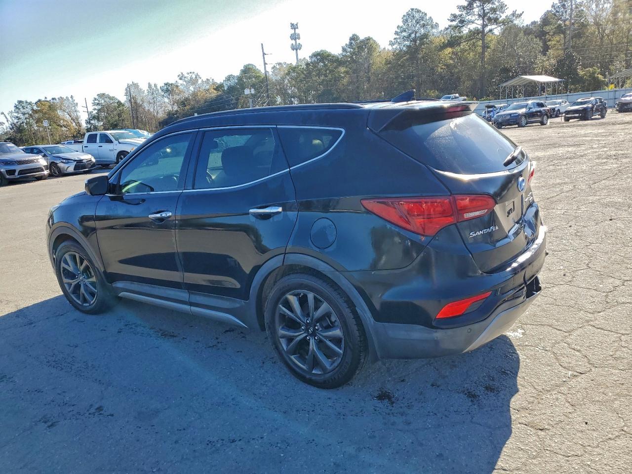 2017 HYUNDAI SANTA FE SPORT photo 2