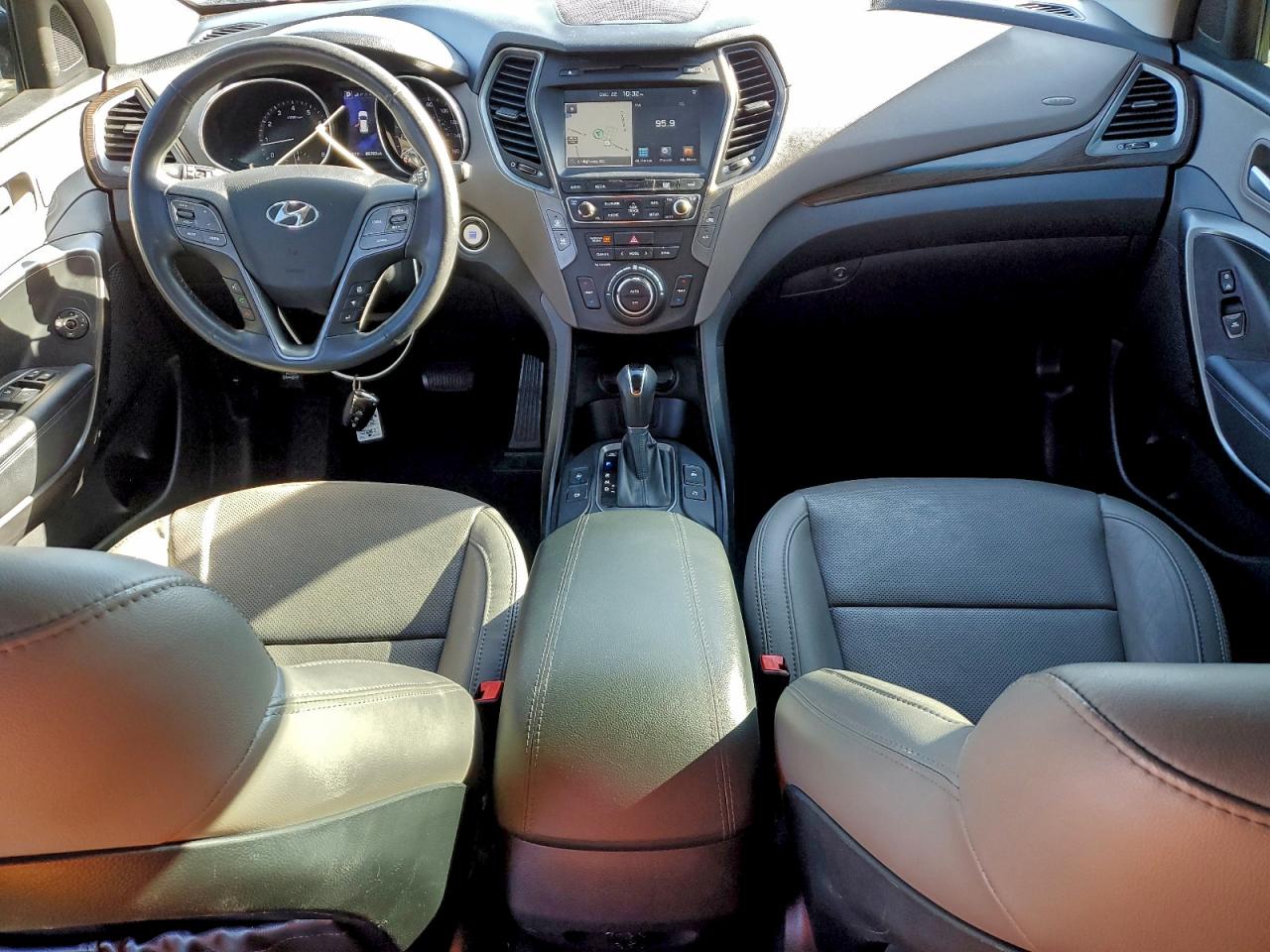 2017 HYUNDAI SANTA FE SPORT photo 8