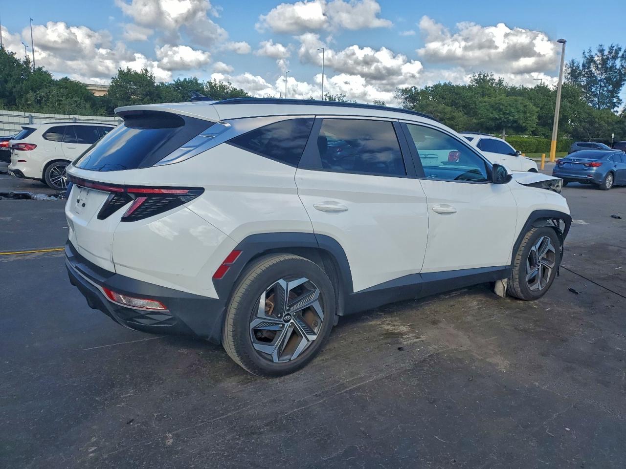 2022 HYUNDAI TUCSON SEL photo 3