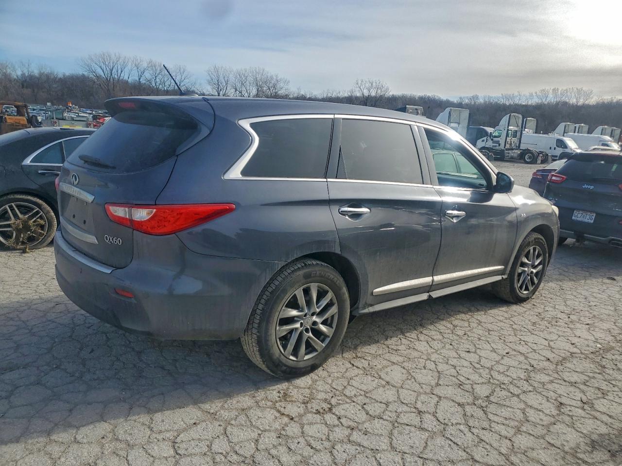 2014 INFINITI QX60 photo 3