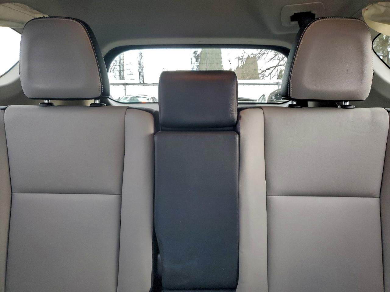 2016 TOYOTA RAV4 LIMITED photo 10