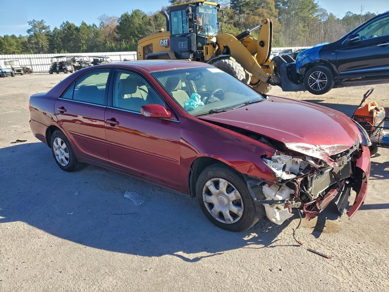 2003 TOYOTA CAMRY LE photo 4