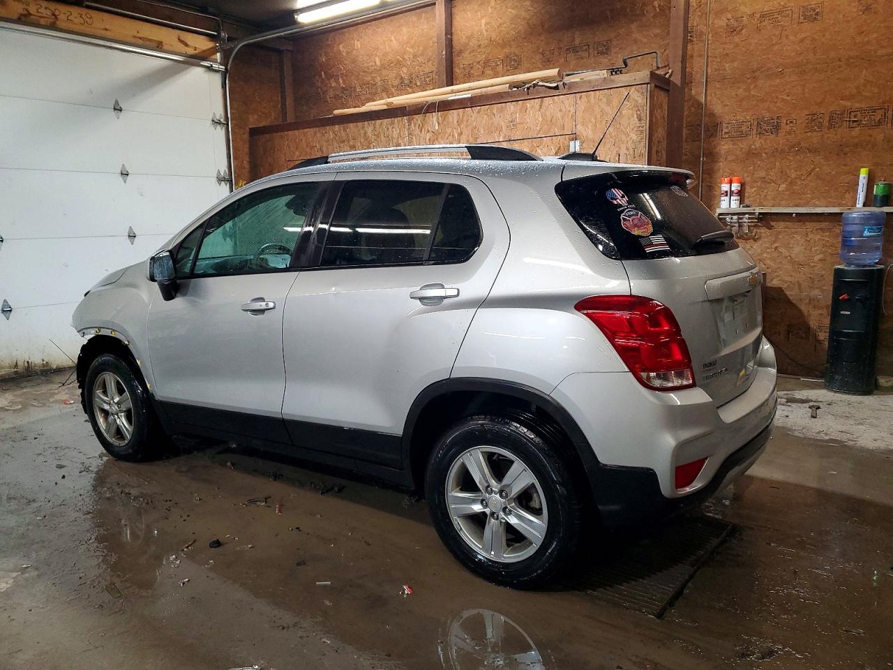 2022 CHEVROLET TRAX 1LT photo 2