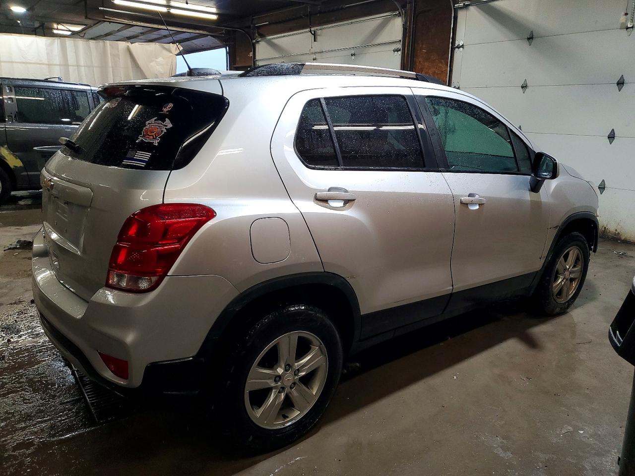 2022 CHEVROLET TRAX 1LT photo 3