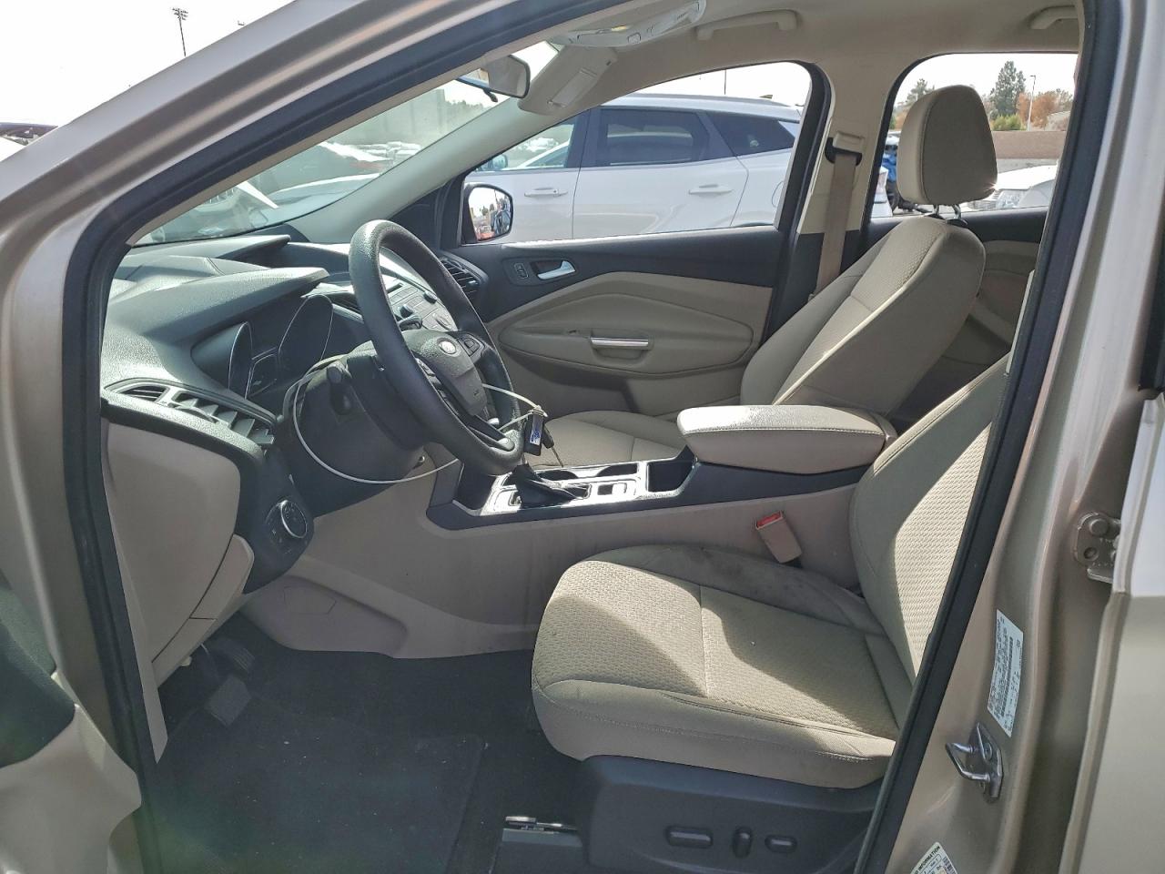 2017 FORD ESCAPE SE photo 7