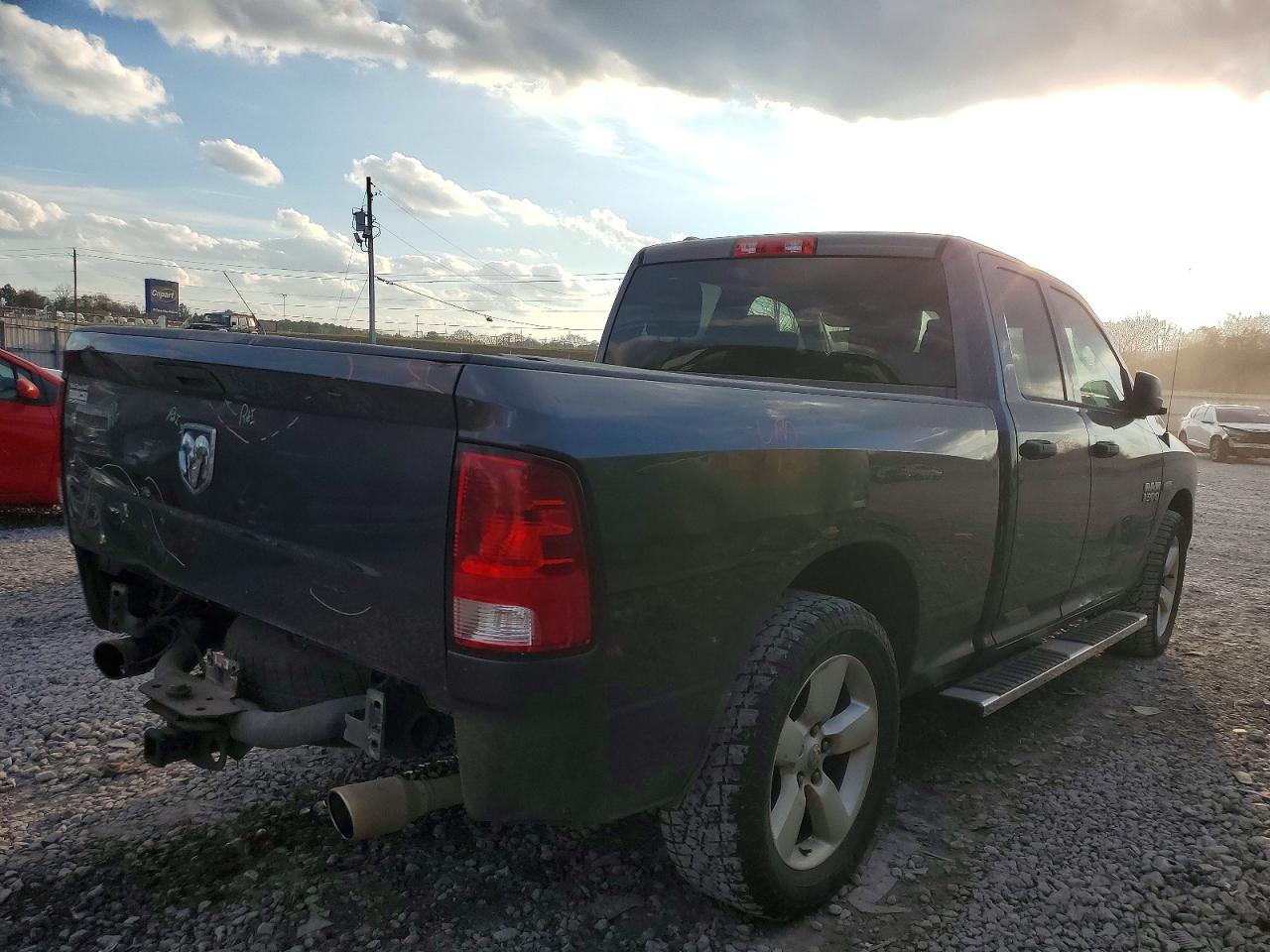 2015 RAM 1500 ST photo 3
