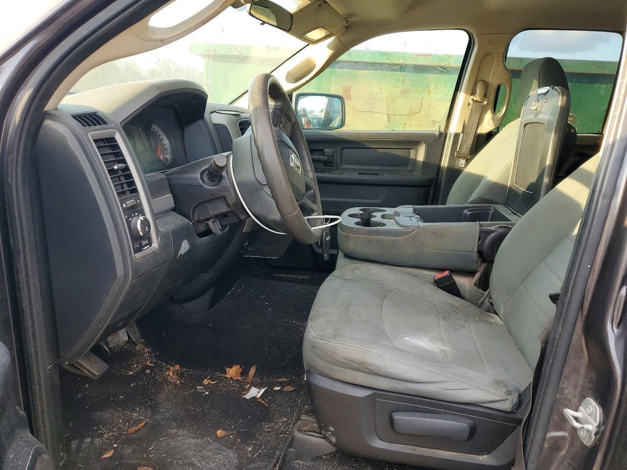 2015 RAM 1500 ST photo 7