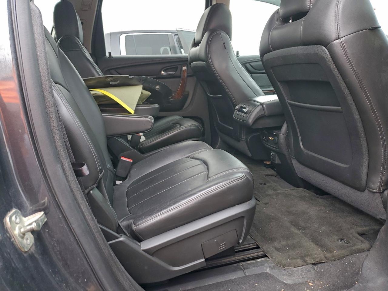 2014 CHEVROLET TRAVERSE LTZ photo 11
