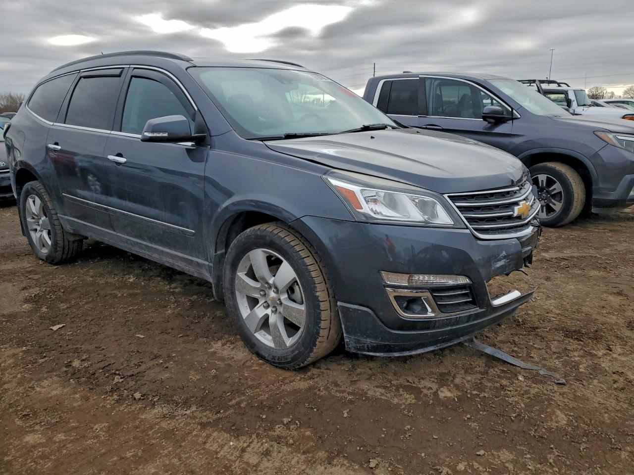 2014 CHEVROLET TRAVERSE LTZ photo 4