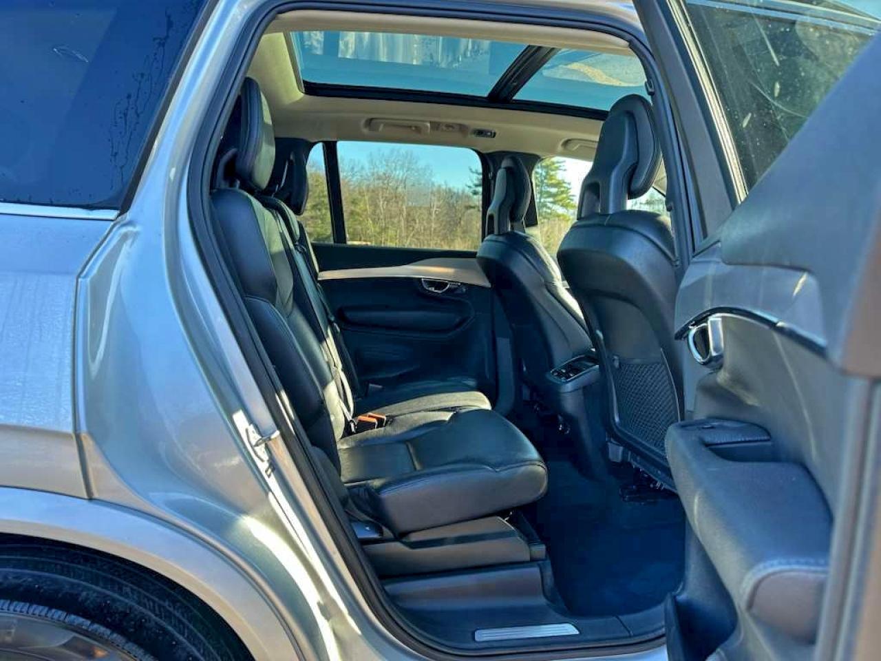 2016 VOLVO XC90 T6 photo 8