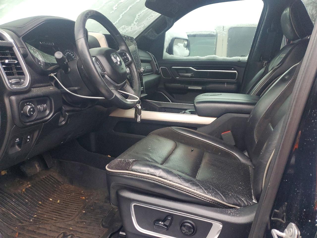 2019 RAM 1500 LARAMIE photo 7
