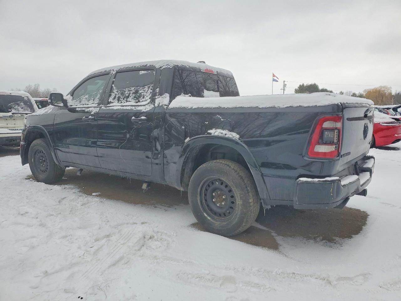 2019 RAM 1500 LARAMIE photo 2