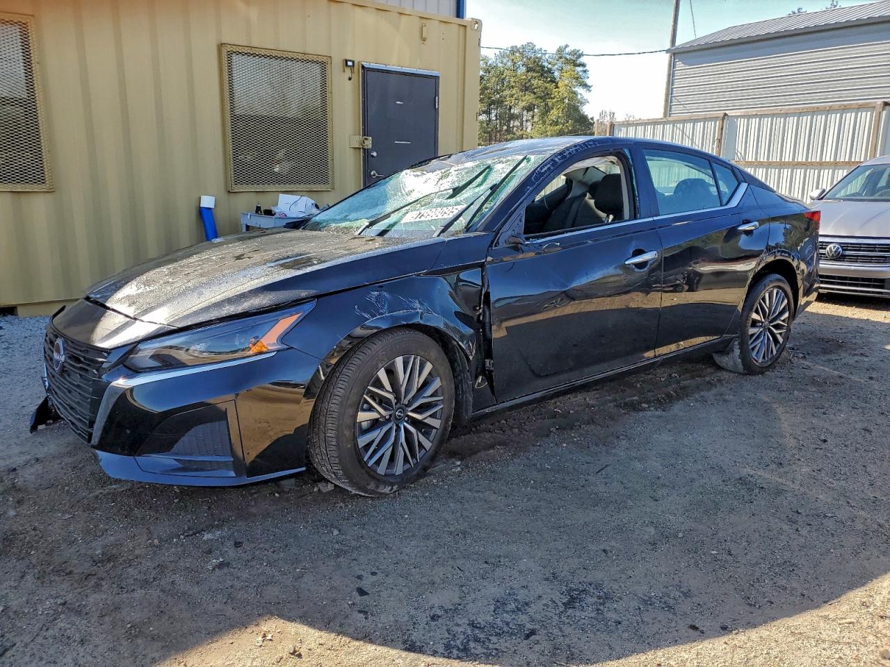 2025 NISSAN ALTIMA