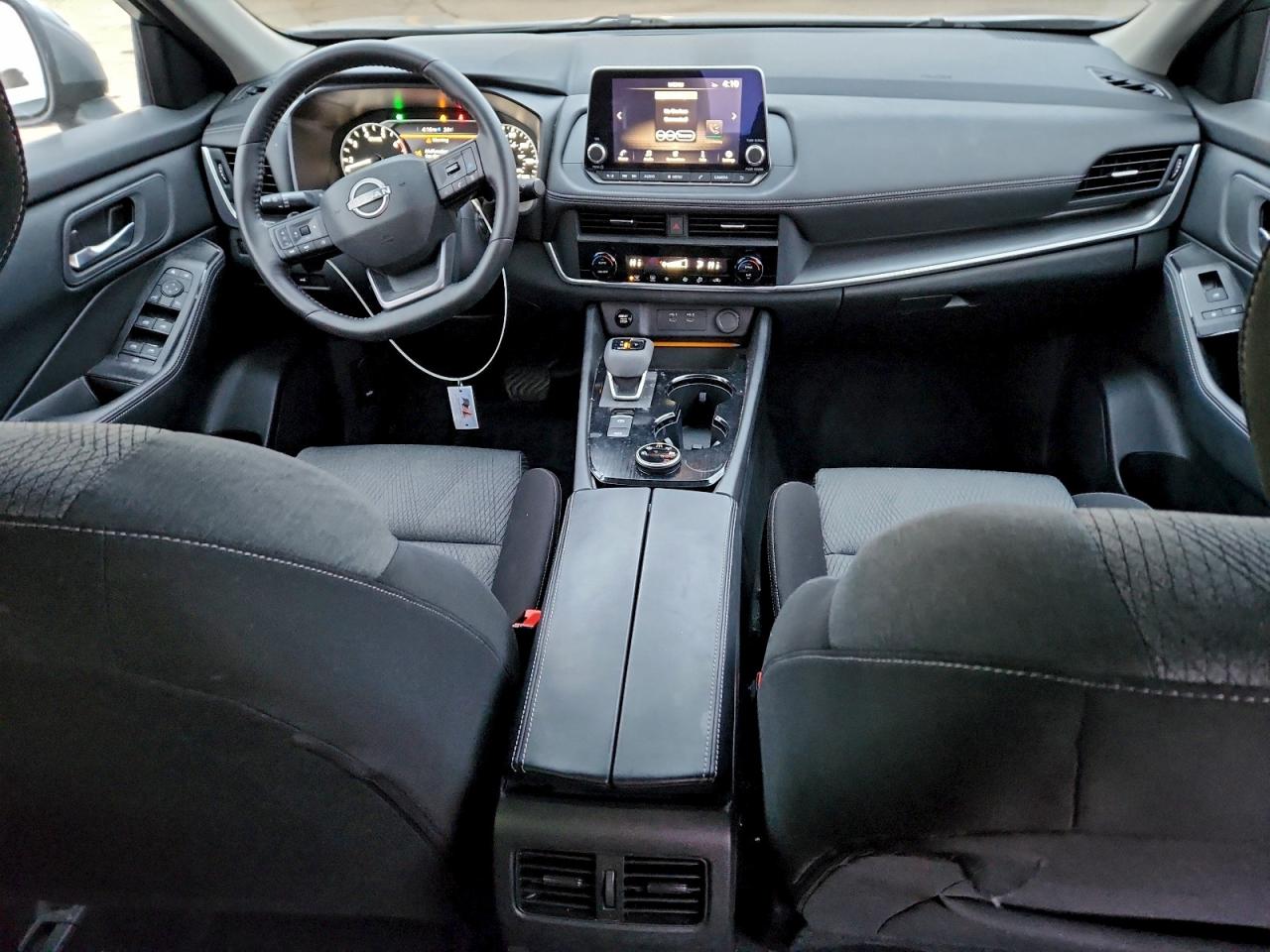 2025 NISSAN ROGUE SV photo 8