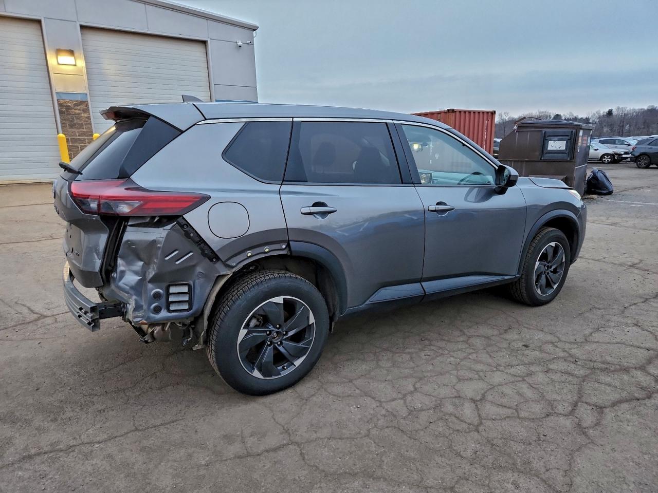 2025 NISSAN ROGUE SV photo 3