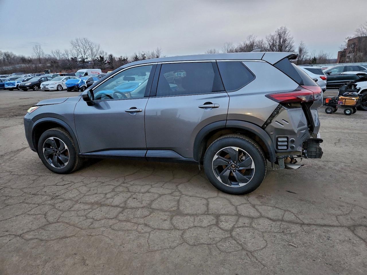 2025 NISSAN ROGUE SV photo 2