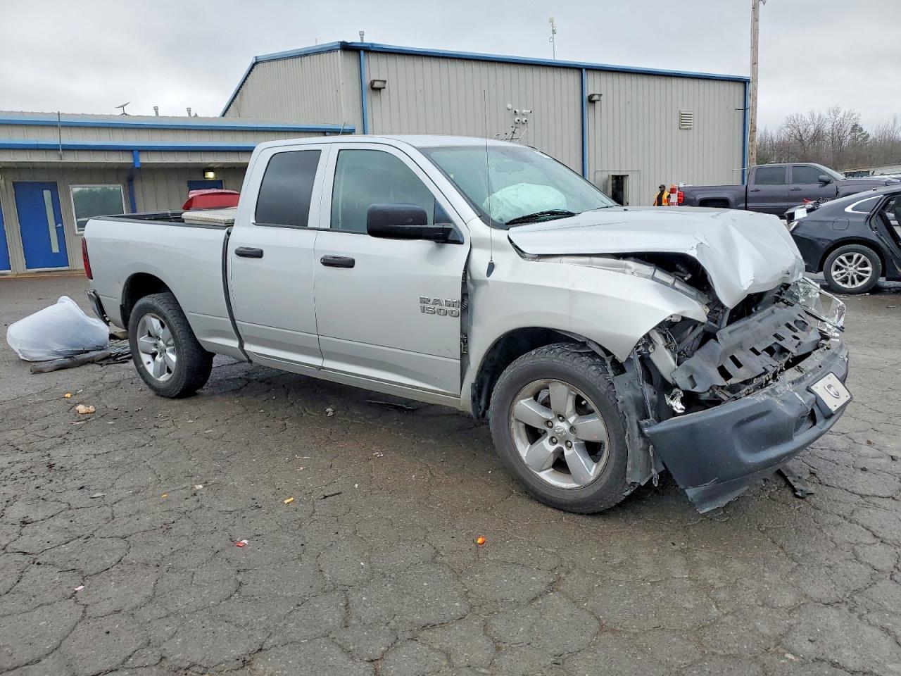 2014 RAM 1500 ST photo 4