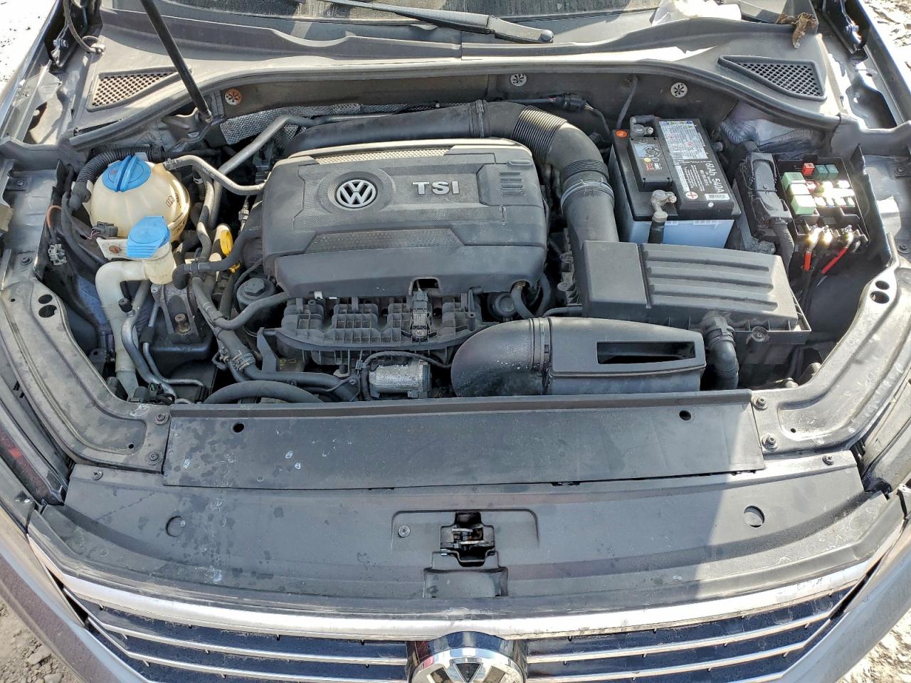 2017 VOLKSWAGEN PASSAT S photo 21