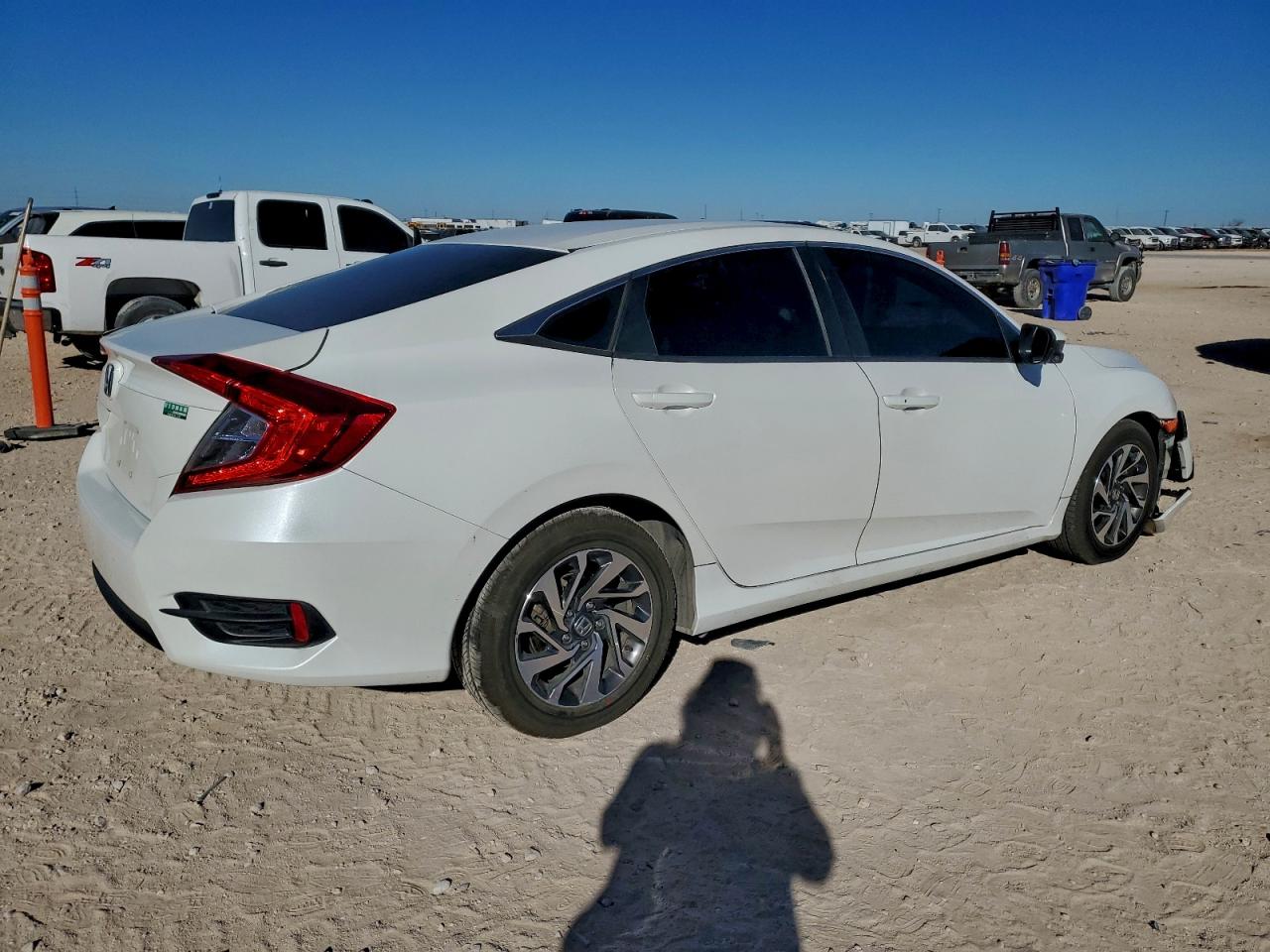 2016 HONDA CIVIC EX photo 3