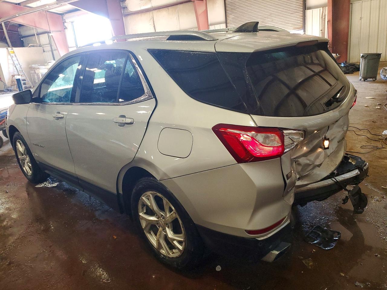 2019 CHEVROLET EQUINOX LT photo 2