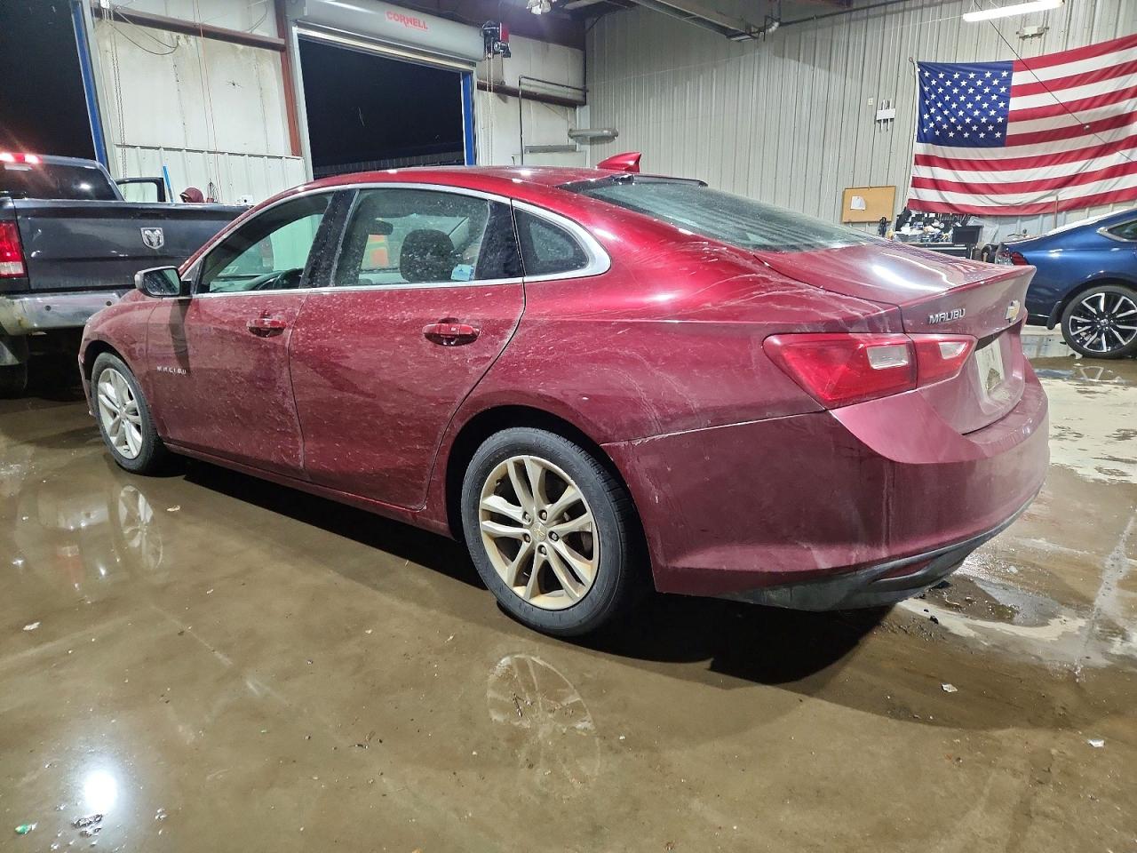 2017 CHEVROLET MALIBU LT photo 2